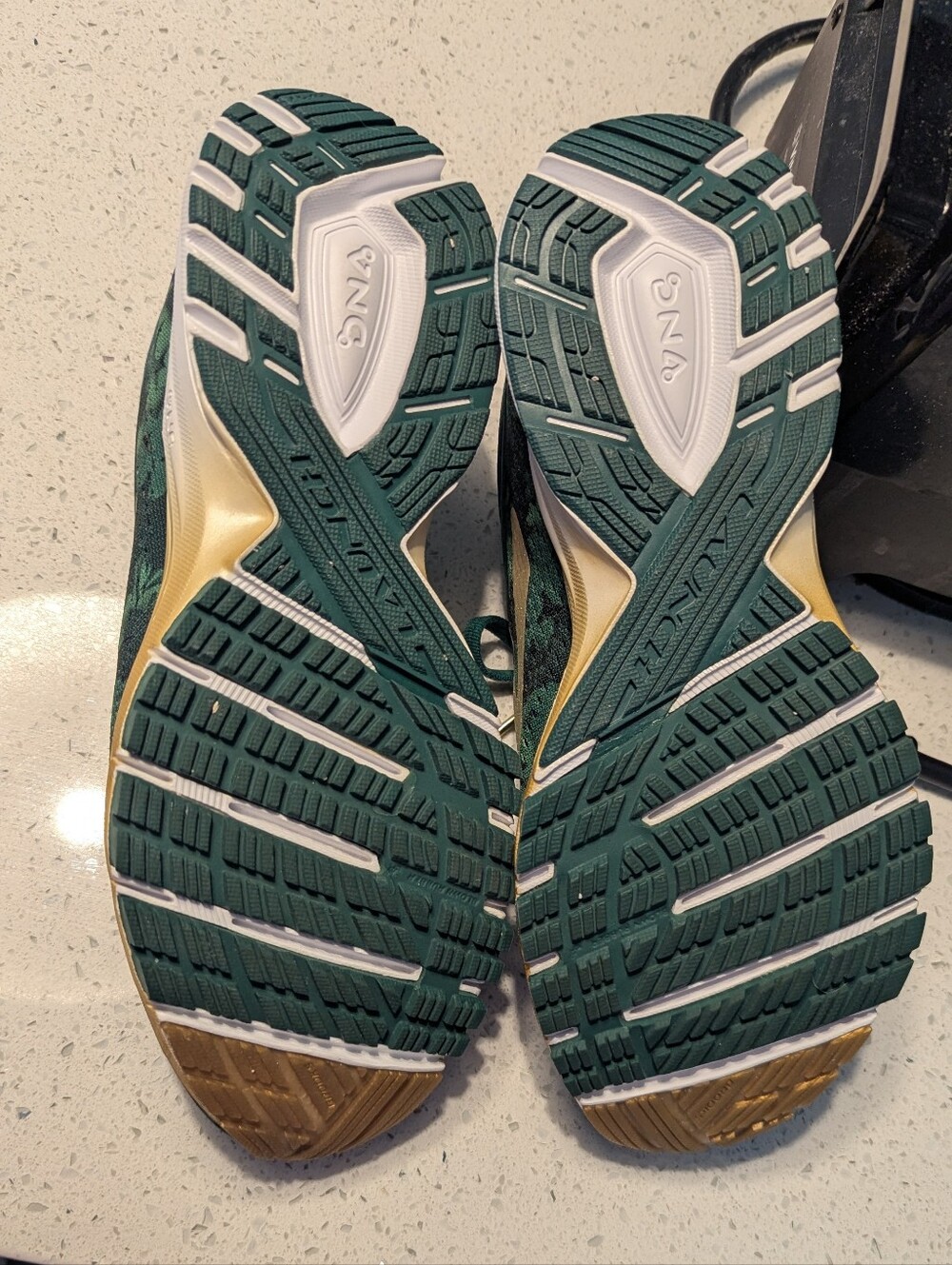Brooks Women's Launch 5 Running Shoes, Size 8.5 Medium - Picture 3 of 5